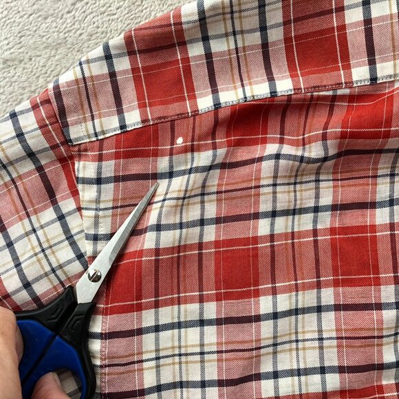 Towncraft Mens Shirt Large Lot Of Two Short Sleeve Plaid Button Down Casual Red - Picture 10 of 11